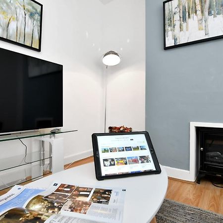 Xclusive Living Stay Near Airport & Nec, The Whitecroft Sheldon  Exterior foto