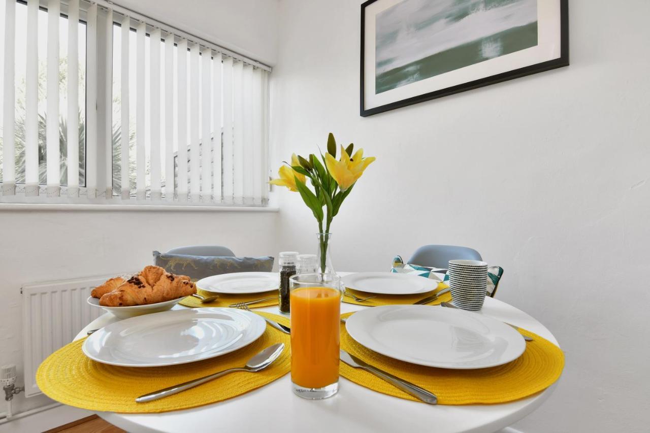 Xclusive Living Stay Near Airport & Nec, The Whitecroft Sheldon  Exterior foto
