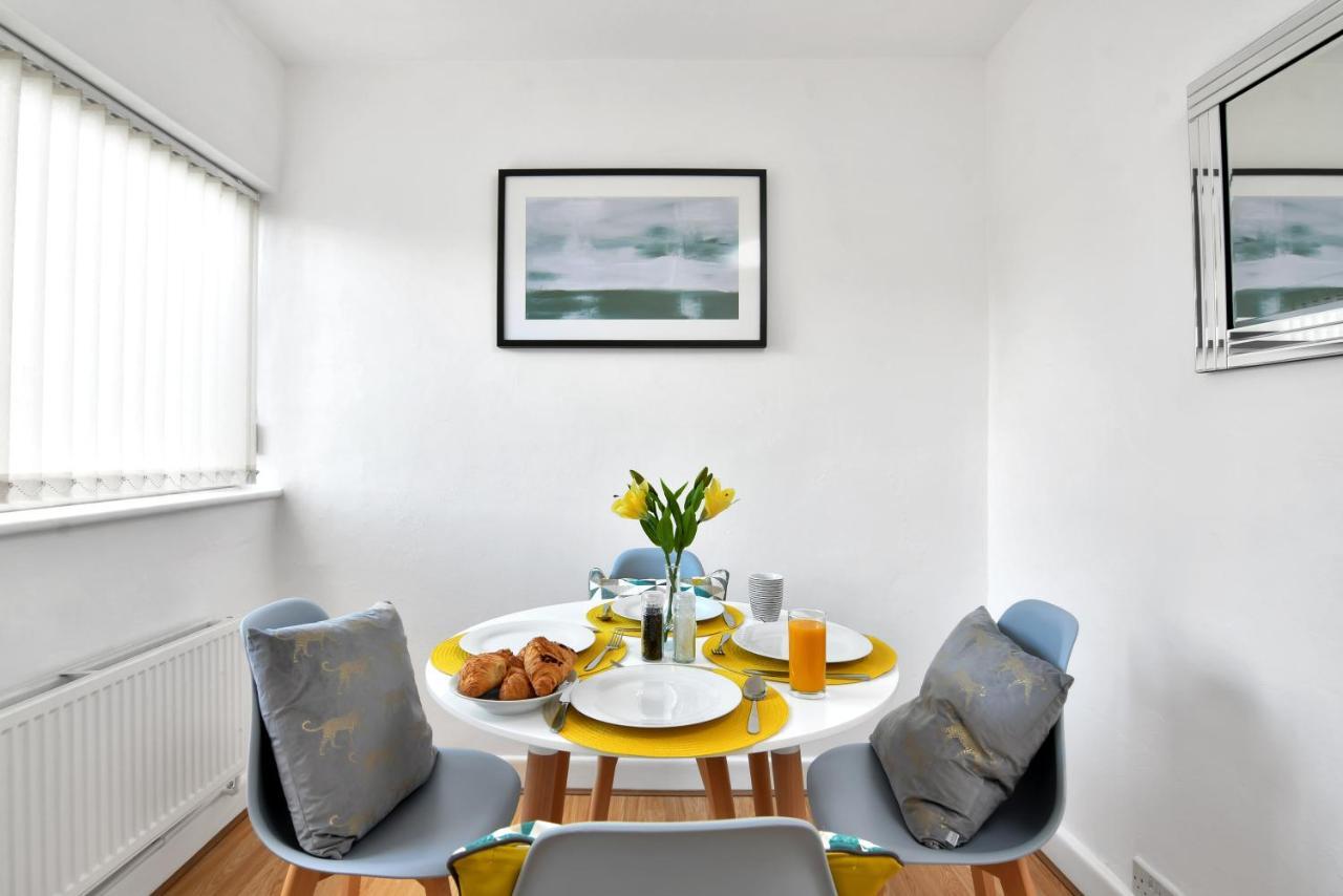 Xclusive Living Stay Near Airport & Nec, The Whitecroft Sheldon  Exterior foto